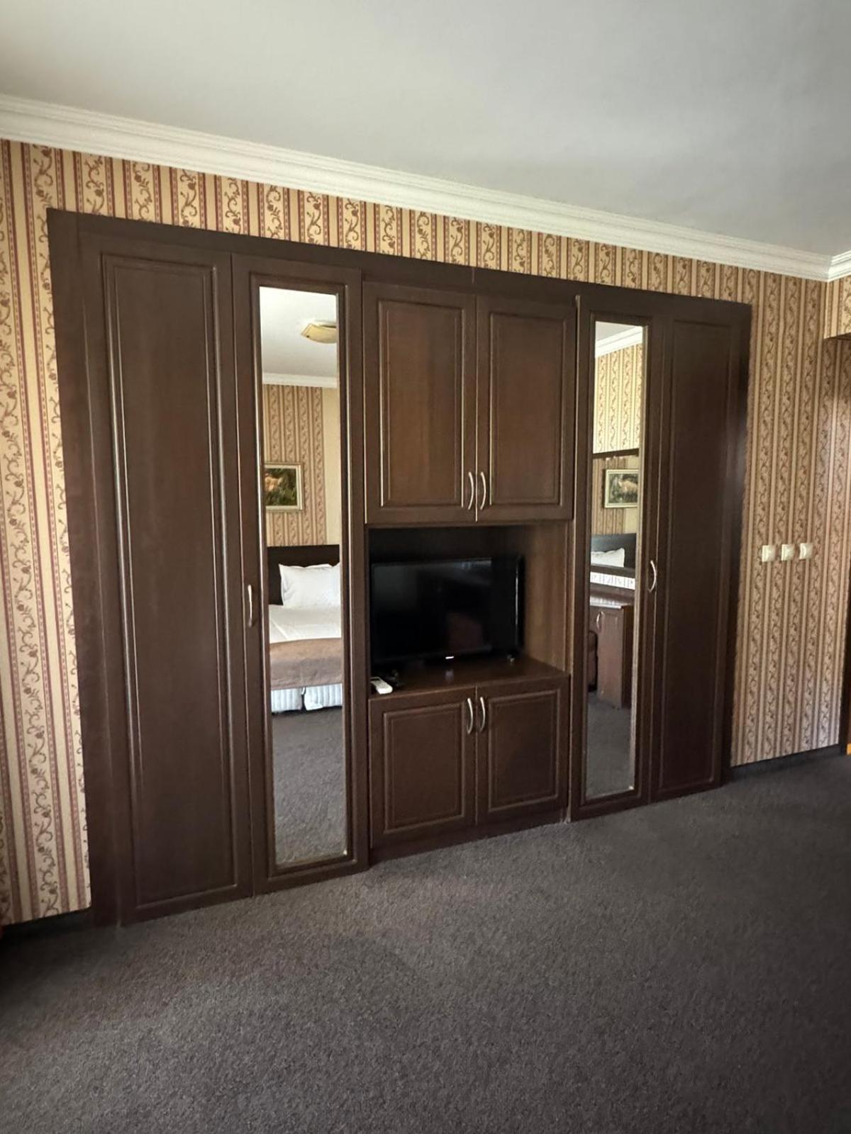 Hotel-Restaurant Almond Karlovo Dış mekan fotoğraf