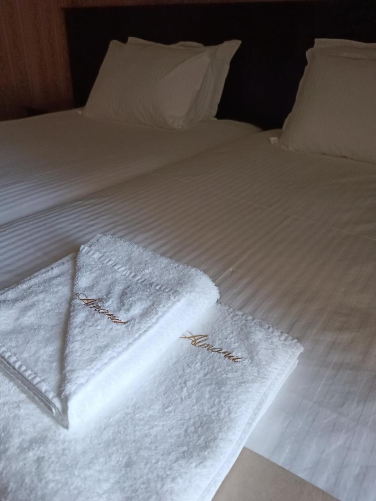 Hotel-Restaurant Almond Karlovo Dış mekan fotoğraf