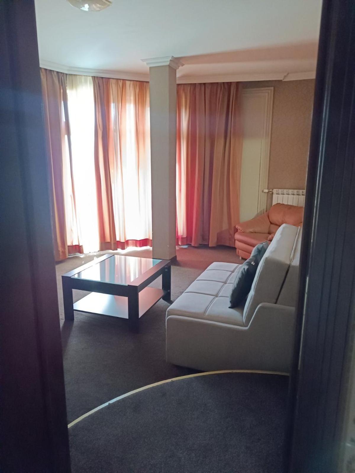 Hotel-Restaurant Almond Karlovo Dış mekan fotoğraf